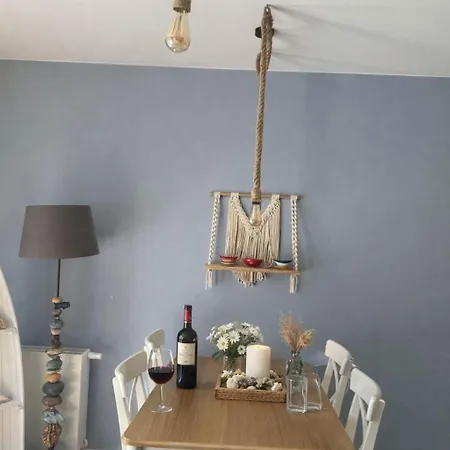 W Lesie Nad Morzem I Jeziorem Porto Z Ogrodkiem Apartment